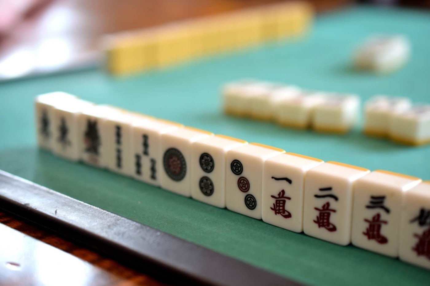 【初心者向け】意外と奥が深い！麻雀のルールや基礎知識を徹底解説！